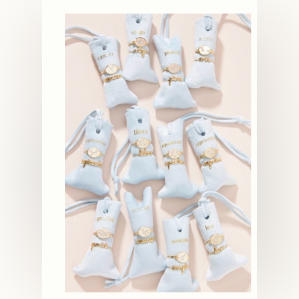 🌱Anthropologie Aries ring set
